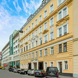 4* Appart hôtel Western Celebrity