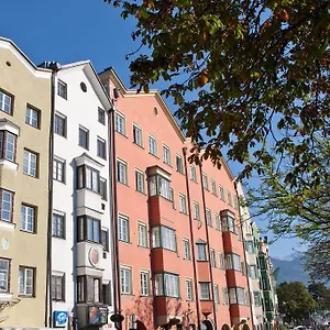 https://apartment-maximilian-in-old-town.innsbruckaustriahotels.com