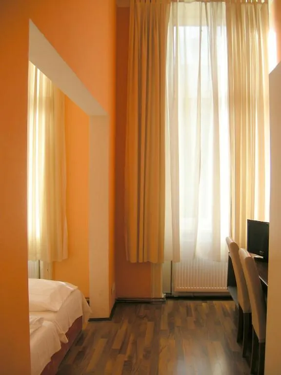 Pension Schottentor Viena Casa de hóspedes